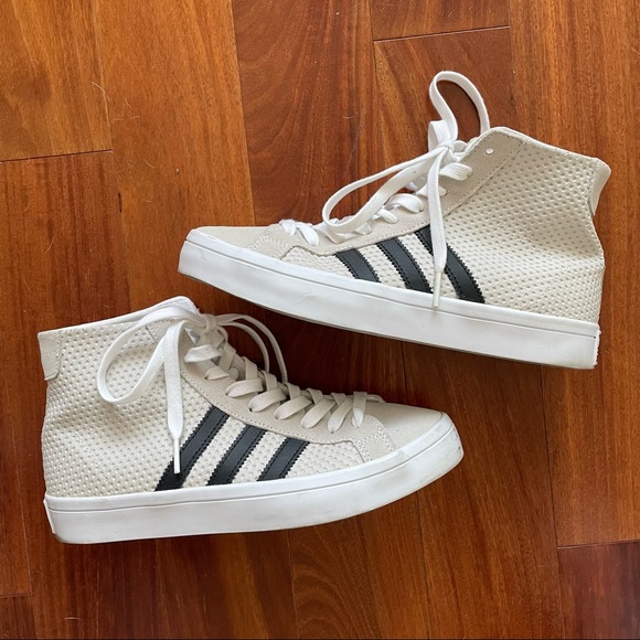 Adidas Courtvantage High Top (cream/black) - Picture 1 of 5
